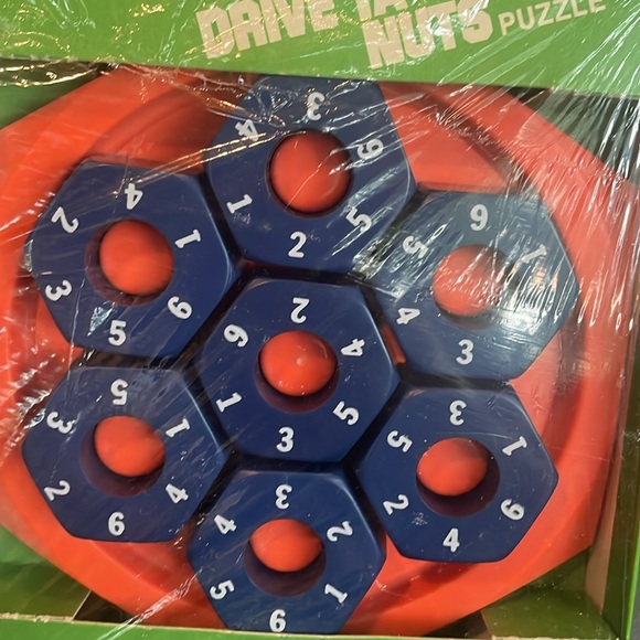 Drive Ya Nuts Milton Bradley Puzzle Game Gently Used 1970”s Game - Picture 2 of 4